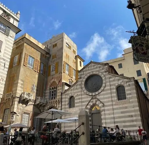 Greenhouse Nel Centro Di Genova