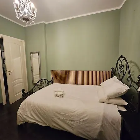 Greenhouse Nel Centro Di 热那亚